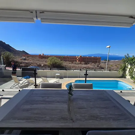 Zulu Villa *